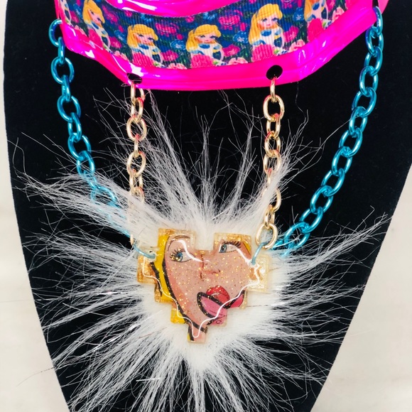 Alice in wonderland necklace - Picture 4 of 4